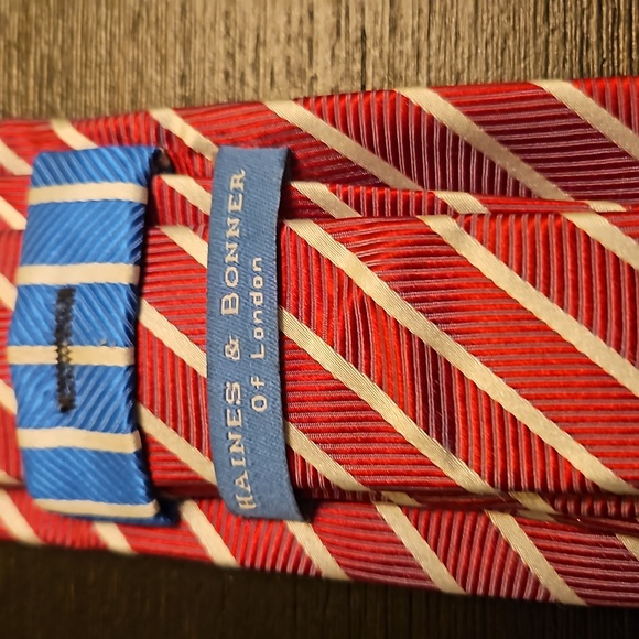 Haines and Bonner Men's Tie - Picture 2 of 2